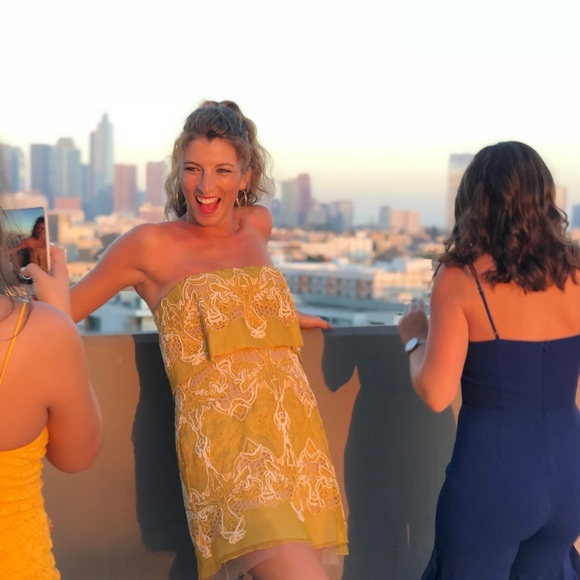 Meet your Posher, Emily - Picture 1 of 1